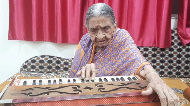 World's Oldest Female Harmonium Player
